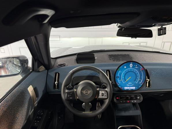 Mini Countryman III с пробегом 2024 года, цена 5 299 000 рублей, 18125 км, внедорожник, Автокод Объявления