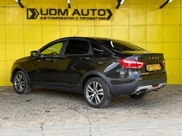 Lada (ВАЗ) Vesta I с пробегом 2019 года, цена 949 000 рублей, 124000 км, седан, Автокод Объявления