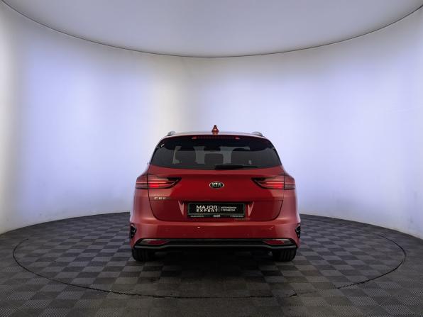 Kia Ceed III с пробегом 2021 года, цена 2 100 000 рублей, 74950 км, универсал, Автокод Объявления