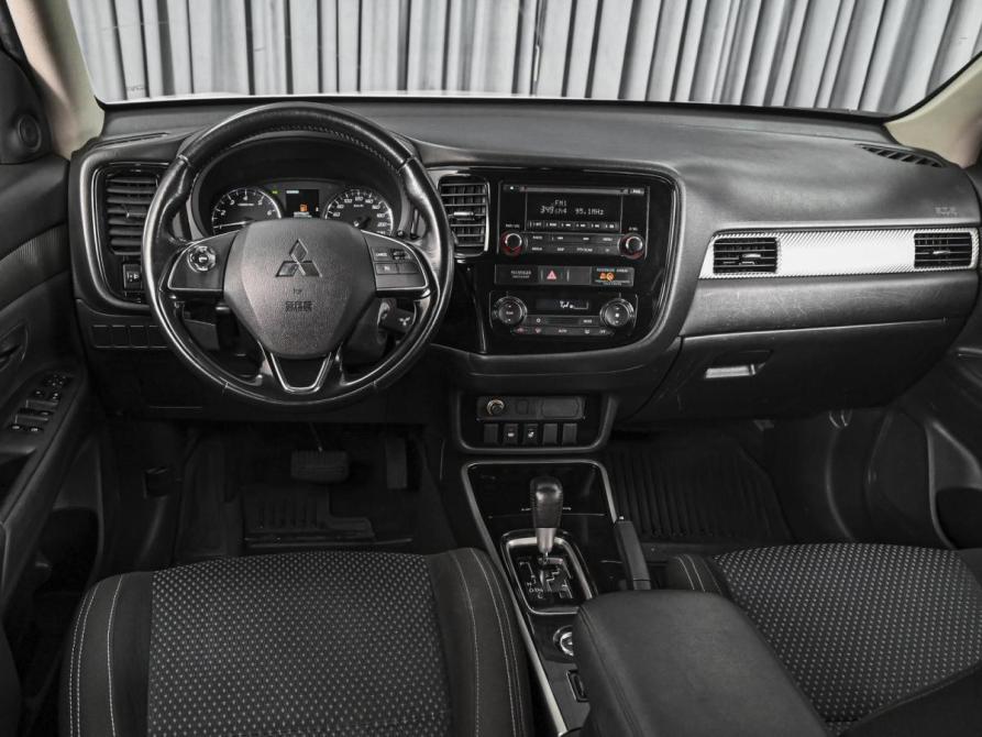 Mitsubishi Outlander III Рестайлинг 2 Ставрополь  - изображение 6