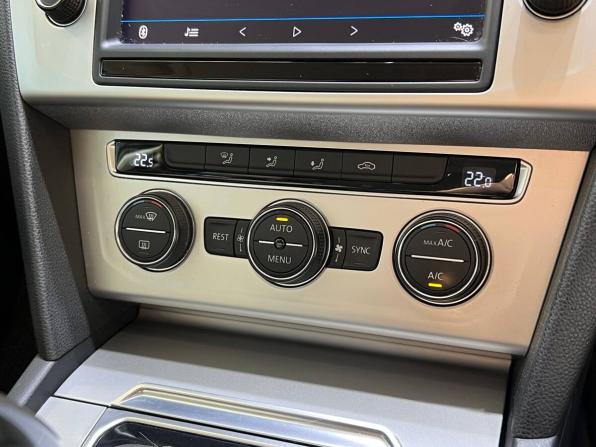 Volkswagen Passat B8 с пробегом 2015 года, цена 1 620 000 рублей, 142688 км, универсал, Автокод Объявления
