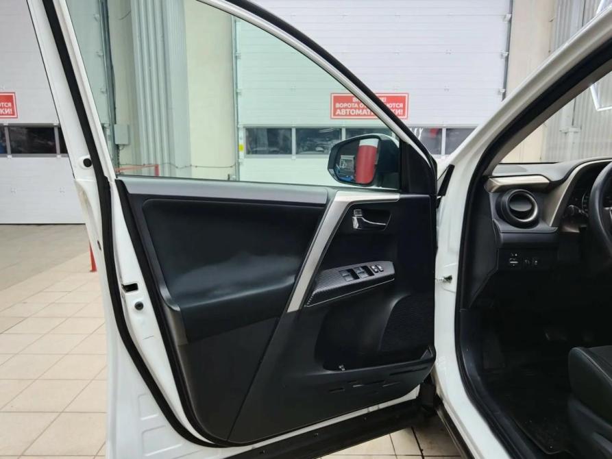 Toyota RAV4 IV (XA40) Альметьевск  - изображение 10