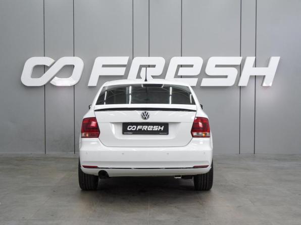 Volkswagen Polo V Рестайлинг с пробегом 2016 года, цена 1 119 000 рублей, 166464 км, седан, Автокод Объявления