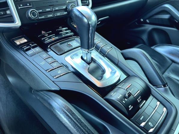 Porsche Cayenne II Рестайлинг (958) с пробегом 2016 года, цена 3 890 000 рублей, 145537 км, внедорожник, Автокод Объявления