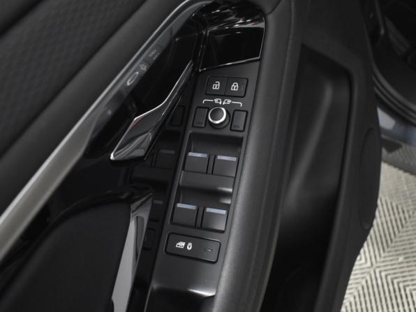 Land Rover Range Rover Evoque II с пробегом 2021 года, цена 4 259 000 рублей, 34749 км, внедорожник, Автокод Объявления