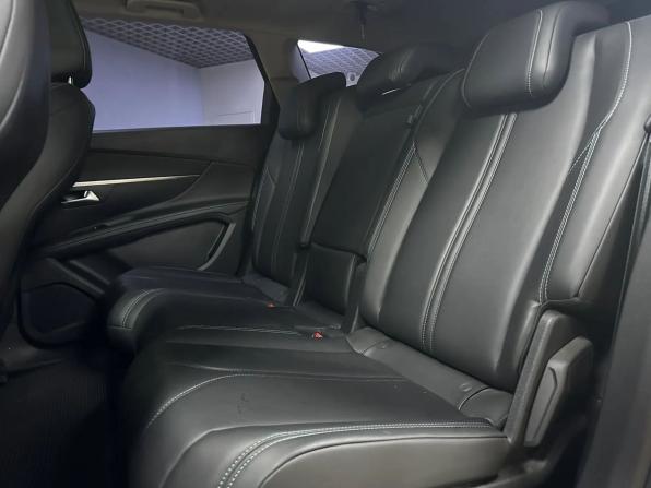 Peugeot 5008 II Рестайлинг с пробегом 2022 года, цена 2 799 000 рублей, 54027 км, внедорожник, Автокод Объявления