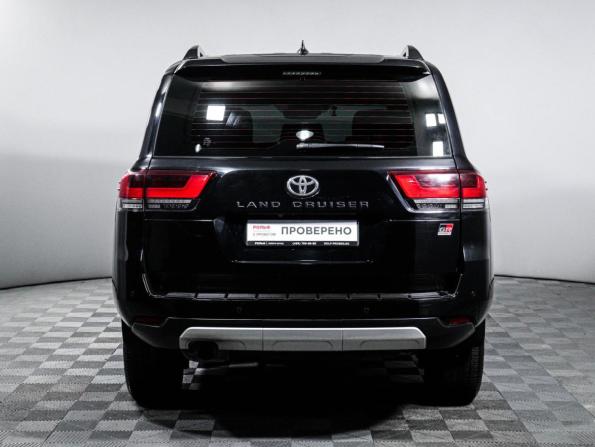 Toyota Land Cruiser 300 Series с пробегом 2022 года, цена 11 950 000 рублей, 33446 км, внедорожник, Автокод Объявления