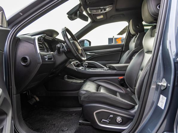 Geely Tugella I Рестайлинг с пробегом 2023 года, цена 2 998 000 рублей, 45828 км, внедорожник, Автокод Объявления