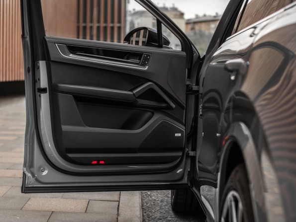 Новый Porsche Cayenne III Рестайлинг 2024 года, цена 27 304 400 рублей, внедорожник, Автокод Объявления
