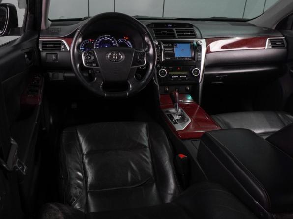 Toyota Camry VII (XV50) с пробегом 2012 года, цена 1 325 000 рублей, 393439 км, седан, Автокод Объявления