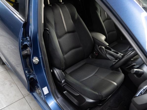 Mazda Axela III Рестайлинг с пробегом 2017 года, цена 1 290 000 рублей, 107928 км, хэтчбек, Автокод Объявления