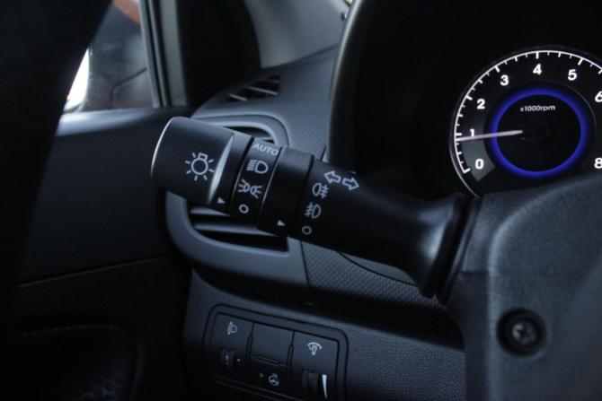 Hyundai Solaris I Рестайлинг с пробегом 2015 года, цена 1 245 000 рублей, 70282 км, хэтчбек, Автокод Объявления