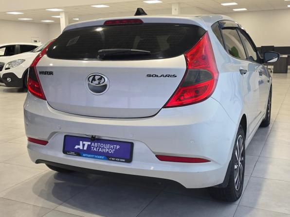Hyundai Solaris I Рестайлинг с пробегом 2015 года, цена 999 000 рублей, 112000 км, хэтчбек, Автокод Объявления