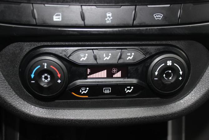 Lada (ВАЗ) Vesta I с пробегом 2022 года, цена 1 297 000 рублей, 50098 км, универсал, Автокод Объявления
