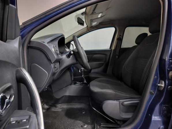 Renault Sandero II с пробегом 2015 года, цена 780 000 рублей, 66000 км, хэтчбек, Автокод Объявления