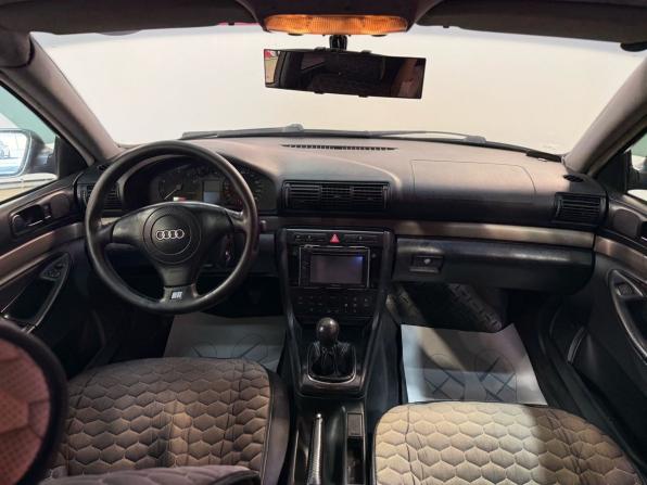 Audi A4 I (B5) Рестайлинг с пробегом 1999 года, цена 370 000 рублей, 272888 км, универсал, Автокод Объявления