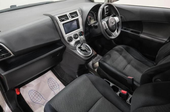 Toyota Ractis II с пробегом 2012 года, цена 849 000 рублей, 147000 км, хэтчбек, Автокод Объявления