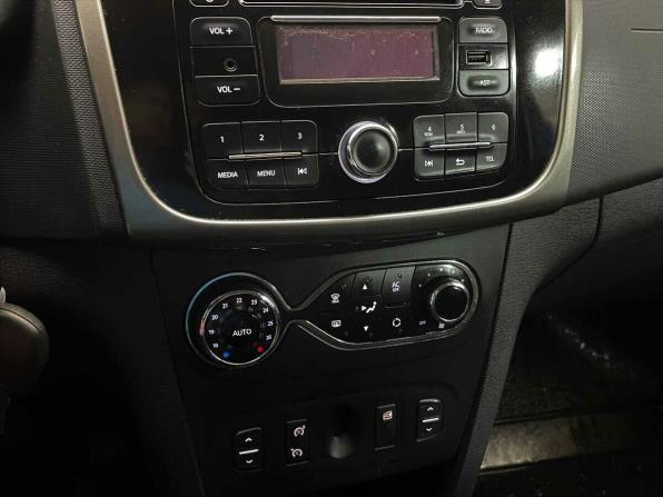 Renault Logan II с пробегом 2014 года, цена 525 000 рублей, 355512 км, седан, Автокод Объявления