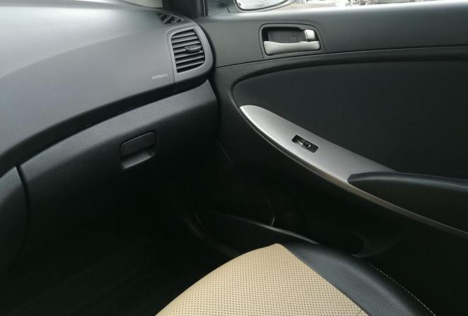 Hyundai Solaris I Рестайлинг с пробегом 2015 года, цена 1 058 400 рублей, 112128 км, седан, Автокод Объявления