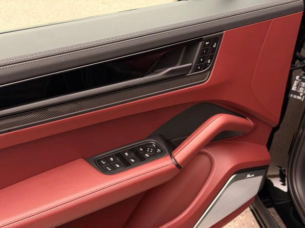 Porsche Cayenne III Рестайлинг с пробегом 2026 года, цена 25 700 000 рублей, 23 км, внедорожник, Автокод Объявления