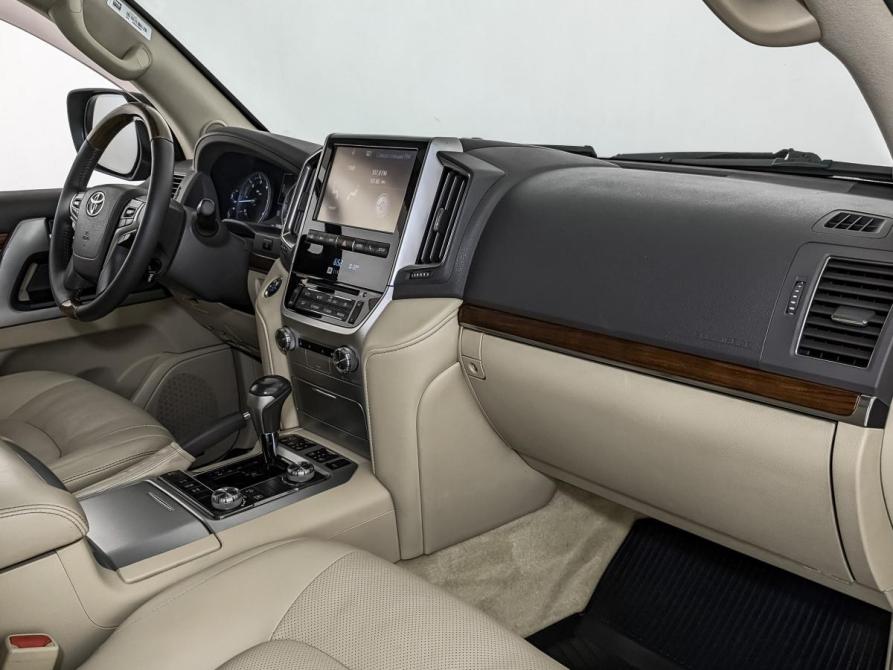 Toyota Land Cruiser 200 Series Рестайлинг 2 Москва  - изображение 13