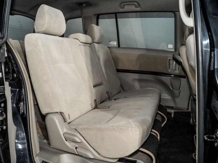 Toyota ISis I Рестайлинг Иркутск  - изображение 7