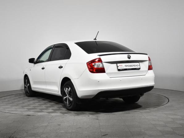 Skoda Rapid I с пробегом 2016 года, цена 899 000 рублей, 151794 км, лифтбек, Автокод Объявления