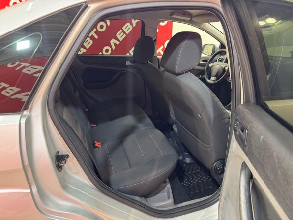 Ford Focus II Рестайлинг с пробегом 2010 года, цена 570 000 рублей, 218412 км, седан, Автокод Объявления