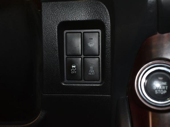 Toyota Land Cruiser Prado 150 Series Рестайлинг 2 с пробегом 2017 года, цена 4 150 000 рублей, 208001 км, внедорожник, Автокод Объявления