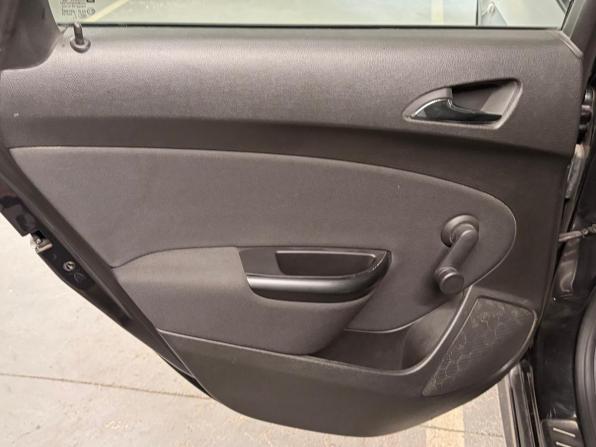 Opel Astra J с пробегом 2011 года, цена 520 000 рублей, 255458 км, хэтчбек, Автокод Объявления