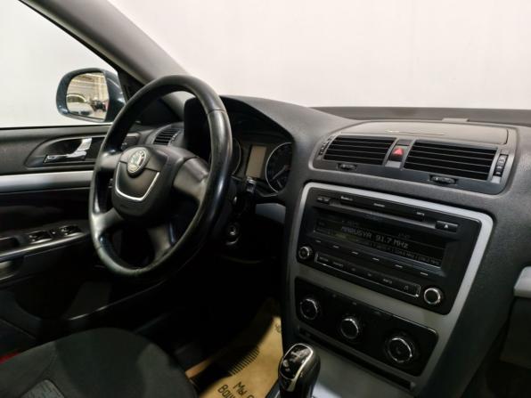 Skoda Octavia II (A5) Рестайлинг с пробегом 2012 года, цена 845 000 рублей, 196866 км, лифтбек, Автокод Объявления