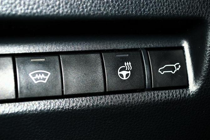 Toyota RAV4 V (XA50) с пробегом 2021 года, цена 3 599 000 рублей, 52000 км, внедорожник, Автокод Объявления