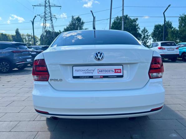 Volkswagen Polo V Рестайлинг с пробегом 2016 года, цена 985 500 рублей, 161010 км, седан, Автокод Объявления