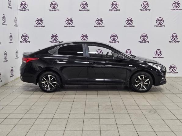 Hyundai Solaris II с пробегом 2018 года, цена 1 193 000 рублей, 135244 км, седан, Автокод Объявления