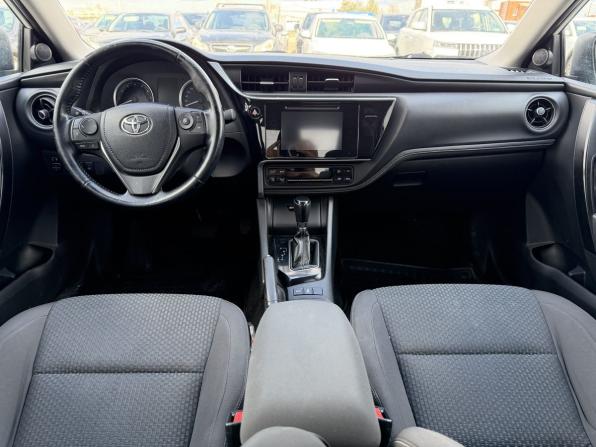 Toyota Corolla XI (E160 E170 E180) Рестайлинг 1 с пробегом 2017 года, цена 1 600 000 рублей, 154246 км, седан, Автокод Объявления