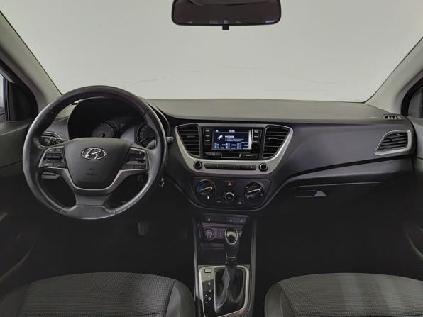 Hyundai Solaris II с пробегом 2017 года, цена 1 200 000 рублей, 192853 км, седан, Автокод Объявления