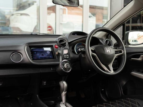 Honda Insight II с пробегом 2011 года, цена 890 000 рублей, 114725 км, хэтчбек, Автокод Объявления