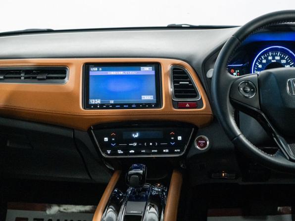 Honda Vezel I с пробегом 2014 года, цена 1 499 500 рублей, 166527 км, внедорожник, Автокод Объявления