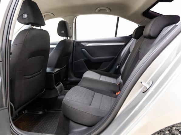 Skoda Octavia III (A7) с пробегом 2016 года, цена 1 098 000 рублей, 223115 км, лифтбек, Автокод Объявления