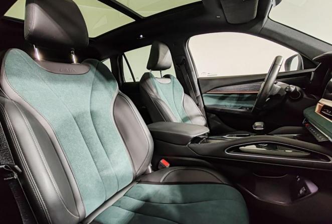 Geely Monjaro I с пробегом 2024 года, цена 3 290 000 рублей, 68052 км, внедорожник, Автокод Объявления