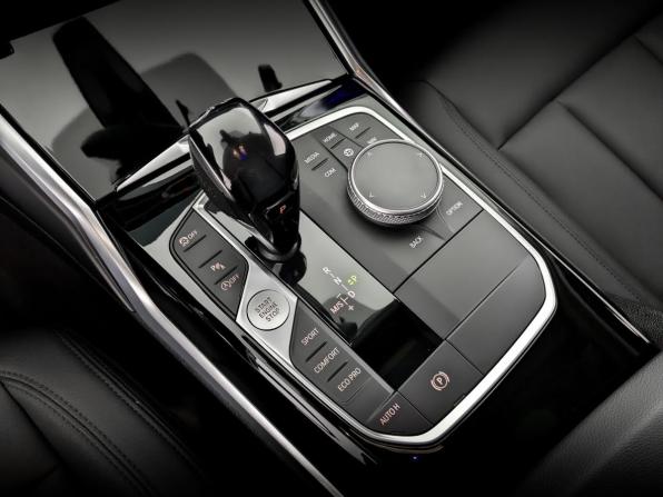 BMW 3 серии VII (G2x) с пробегом 2020 года, цена 3 300 000 рублей, 109992 км, седан, Автокод Объявления
