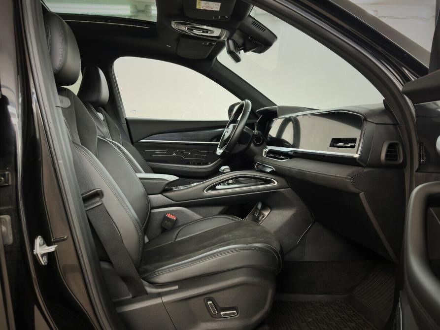 Geely Monjaro I Москва  - изображение 17