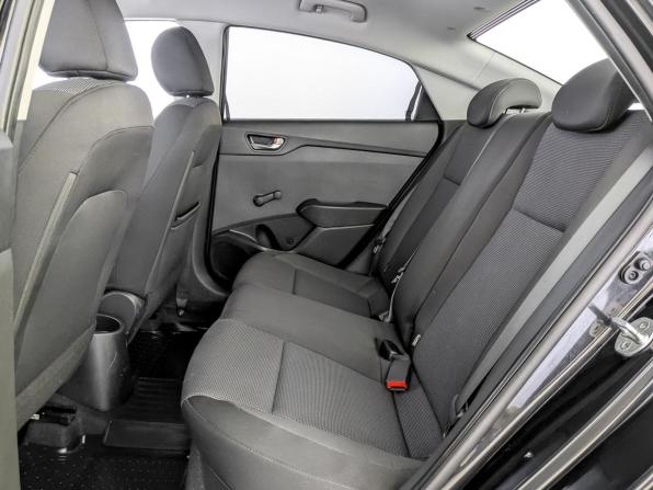 Hyundai Solaris I Рестайлинг с пробегом 2017 года, цена 1 030 000 рублей, 137985 км, седан, Автокод Объявления