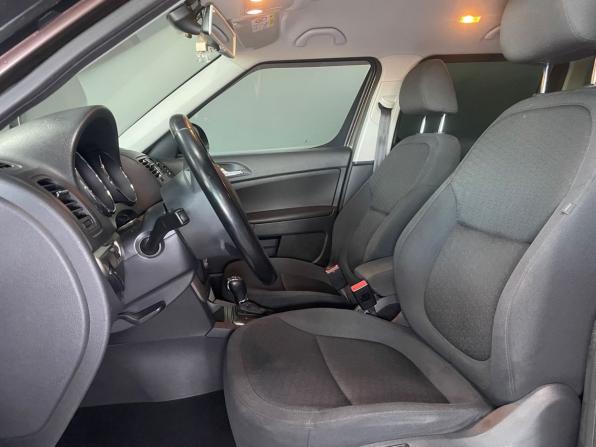 Skoda Yeti I Рестайлинг с пробегом 2015 года, цена 1 199 000 рублей, 152949 км, внедорожник, Автокод Объявления