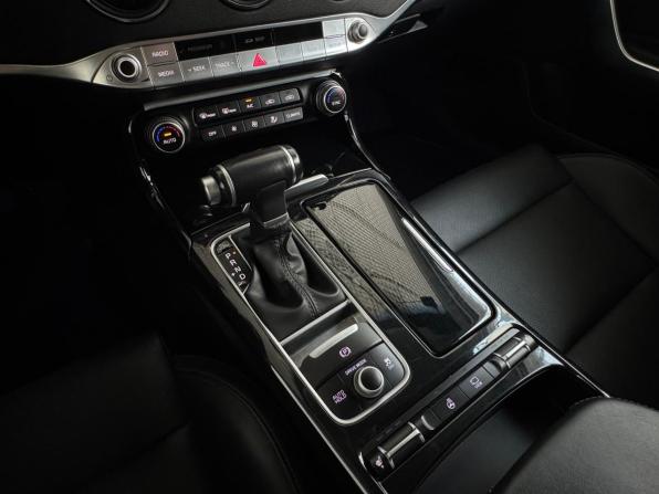 Kia Stinger I с пробегом 2018 года, цена 2 590 000 рублей, 73255 км, лифтбек, Автокод Объявления