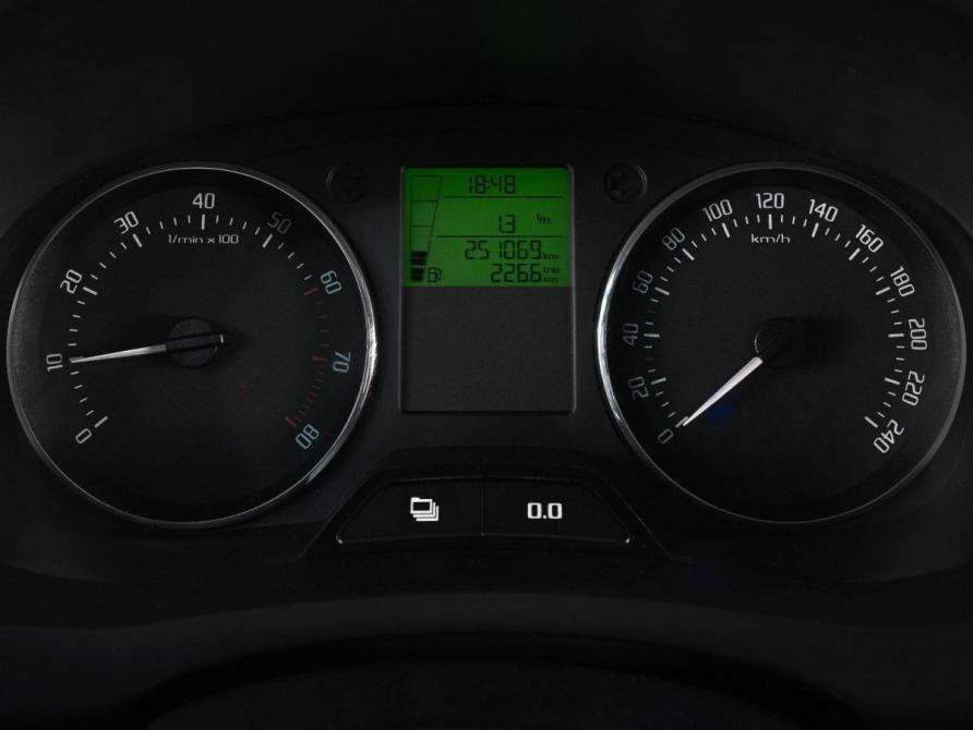Skoda Fabia II Рестайлинг Ростов-на-Дону  - изображение 14