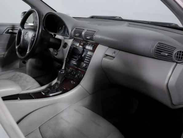Mercedes-Benz C-Класс II (W203) с пробегом 2004 года, цена 749 000 рублей, 258134 км, седан, Автокод Объявления