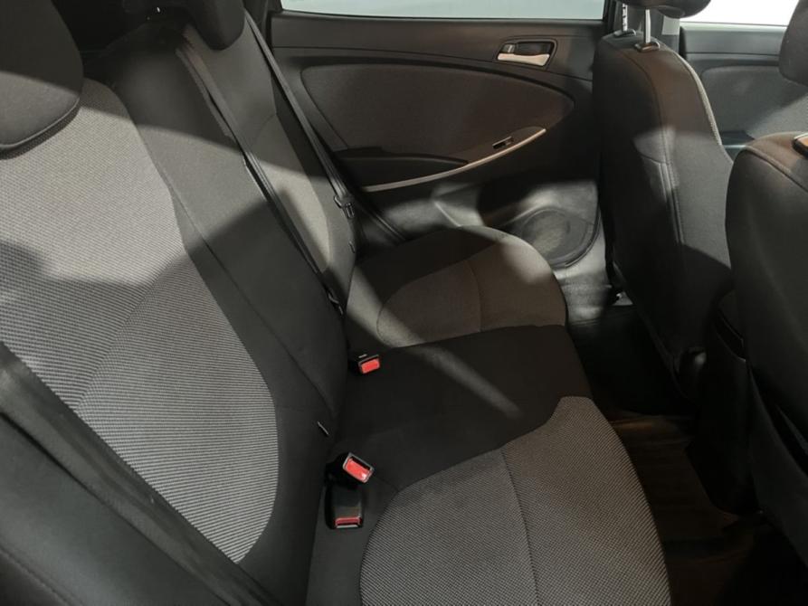 Hyundai Solaris I Курск  - изображение 16