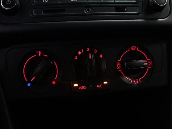 Volkswagen Polo V Рестайлинг с пробегом 2016 года, цена 999 000 рублей, 205395 км, седан, Автокод Объявления