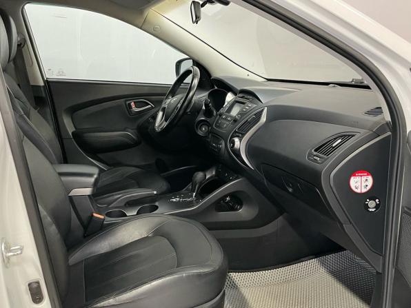 Hyundai ix35 I Рестайлинг с пробегом 2014 года, цена 1 290 000 рублей, 233060 км, внедорожник, Автокод Объявления